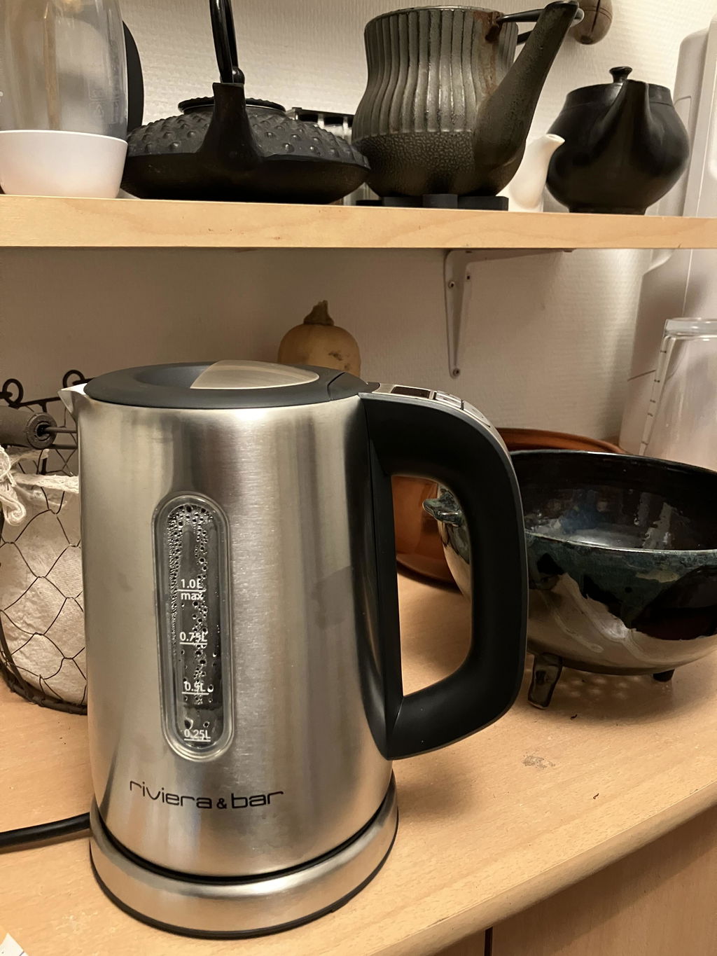 Riviera & Bar Ella BBT710 fierbător electric inox 1L