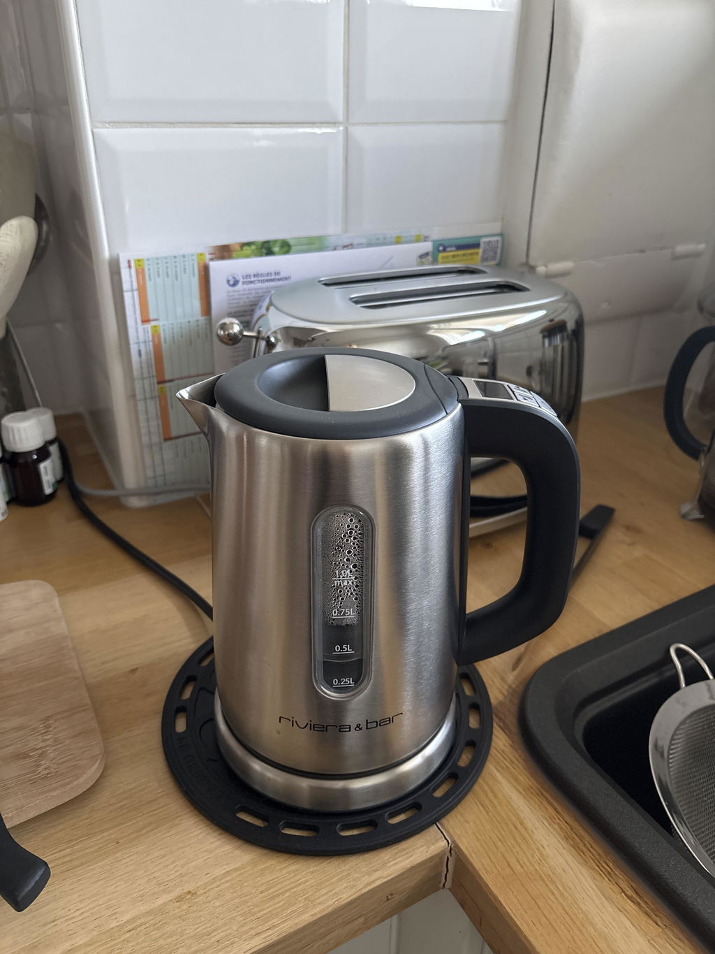 Riviera & Bar Ella BBT710 fierbător electric inox 1L