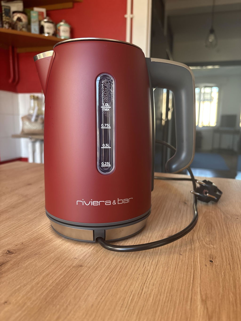 Riviera & Bar Lisa Deep Red fierbator 1L reglabil
