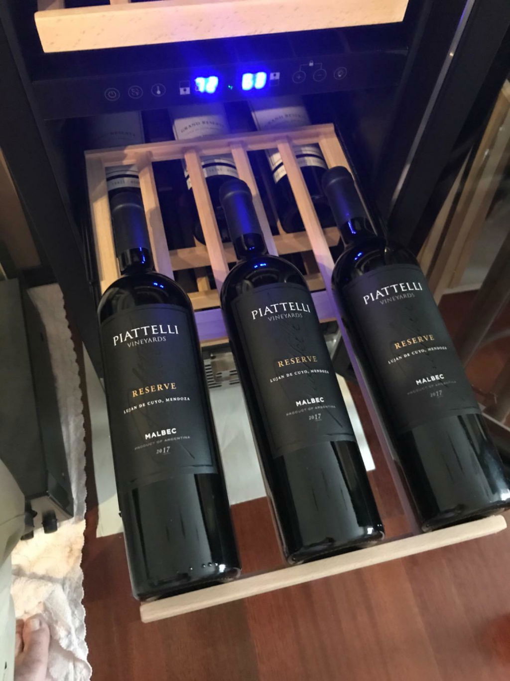 Aobosi Dual Zone răcitor vin 28 sticle WiFi 42dB