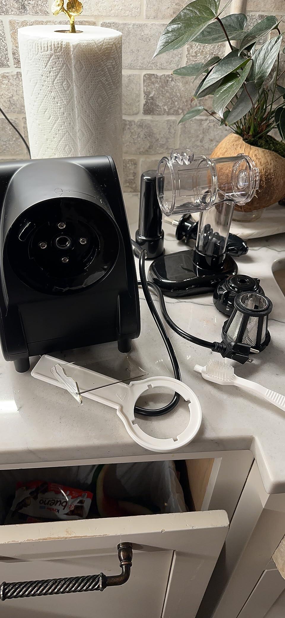 Aobosi storcator cu presare la rece negru 80 RPM 150W